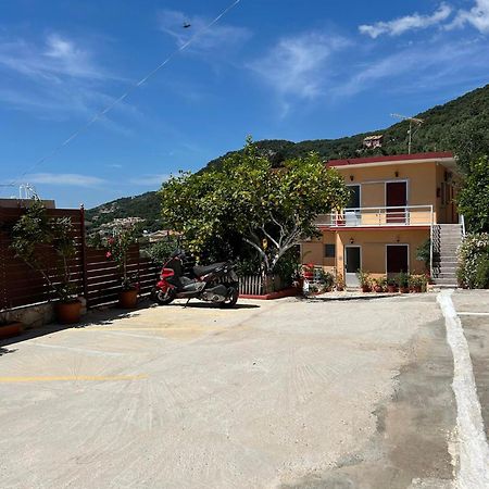 בארבאטי Vasiliki See View Apartments מראה חיצוני תמונה